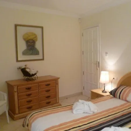 Sleeps 2 Pool Wifi *