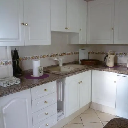 Sleeps 2 Pool Wifi Chayofa